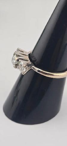 18KT 3-Stones White Gold Diamond Ring,3.99g, Size 6.75 (#7495) - Photo 6