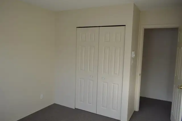 Smithers spacious 2 bedroom - Photo 3