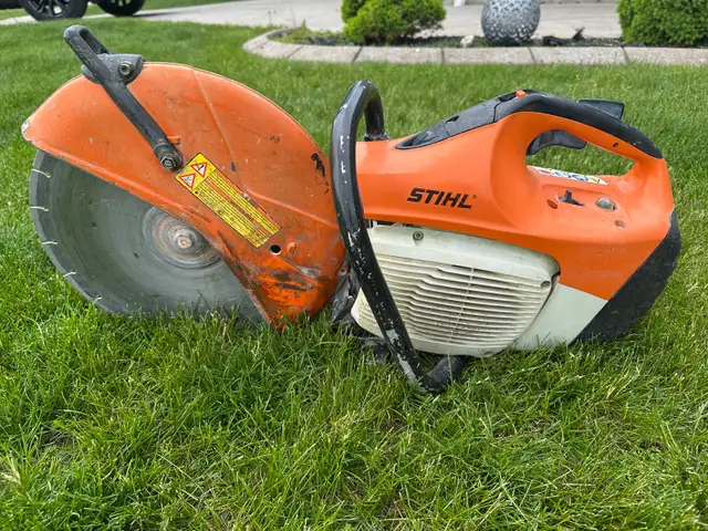 Stihl TS 420 Concrete Saw - Photo 2