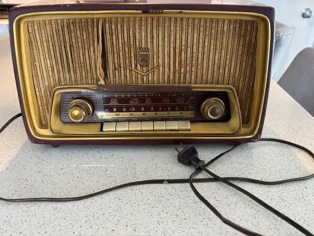 Radio Antiques Grundig-Fleetwood Modele 97