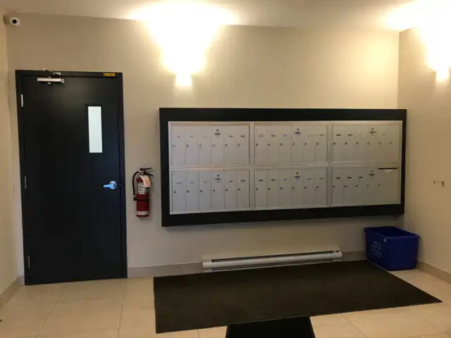 1 1/2 à louer à 3 min. du terminus de St-Eustache - Photo 10