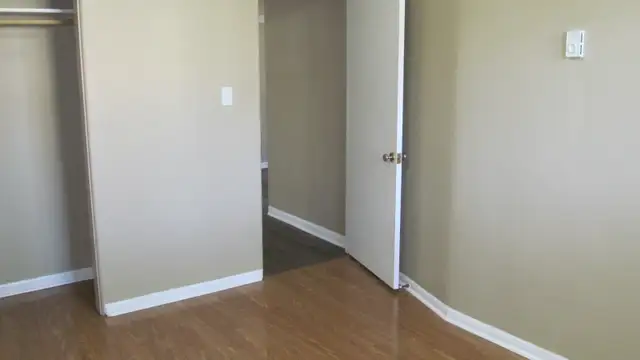 Queen's Students – 3 Bedroom Apt – Available September 1 - Photo 3
