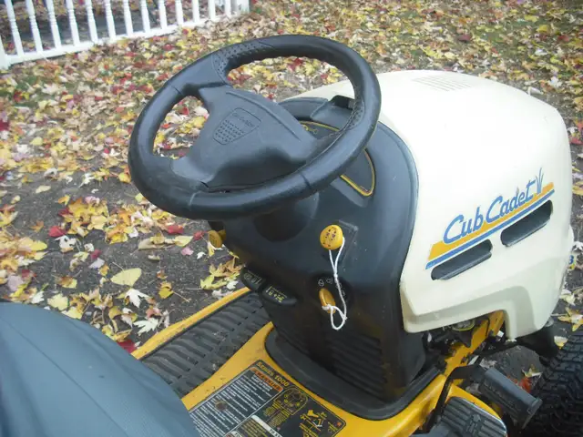TRACTEUR  À GAZON - Photo 6