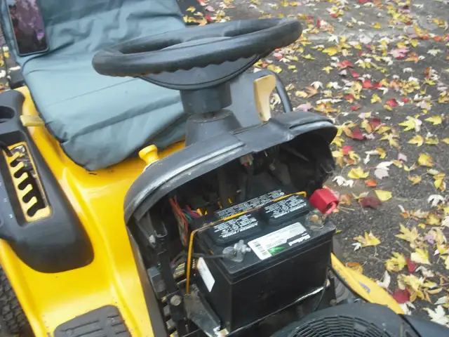 TRACTEUR  À GAZON - Photo 8
