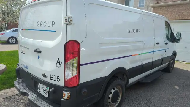 2018 Ford Transit 350 Cargo Van - Photo 4