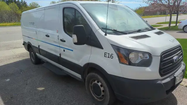 2018 Ford Transit 350 Cargo Van - Photo 5