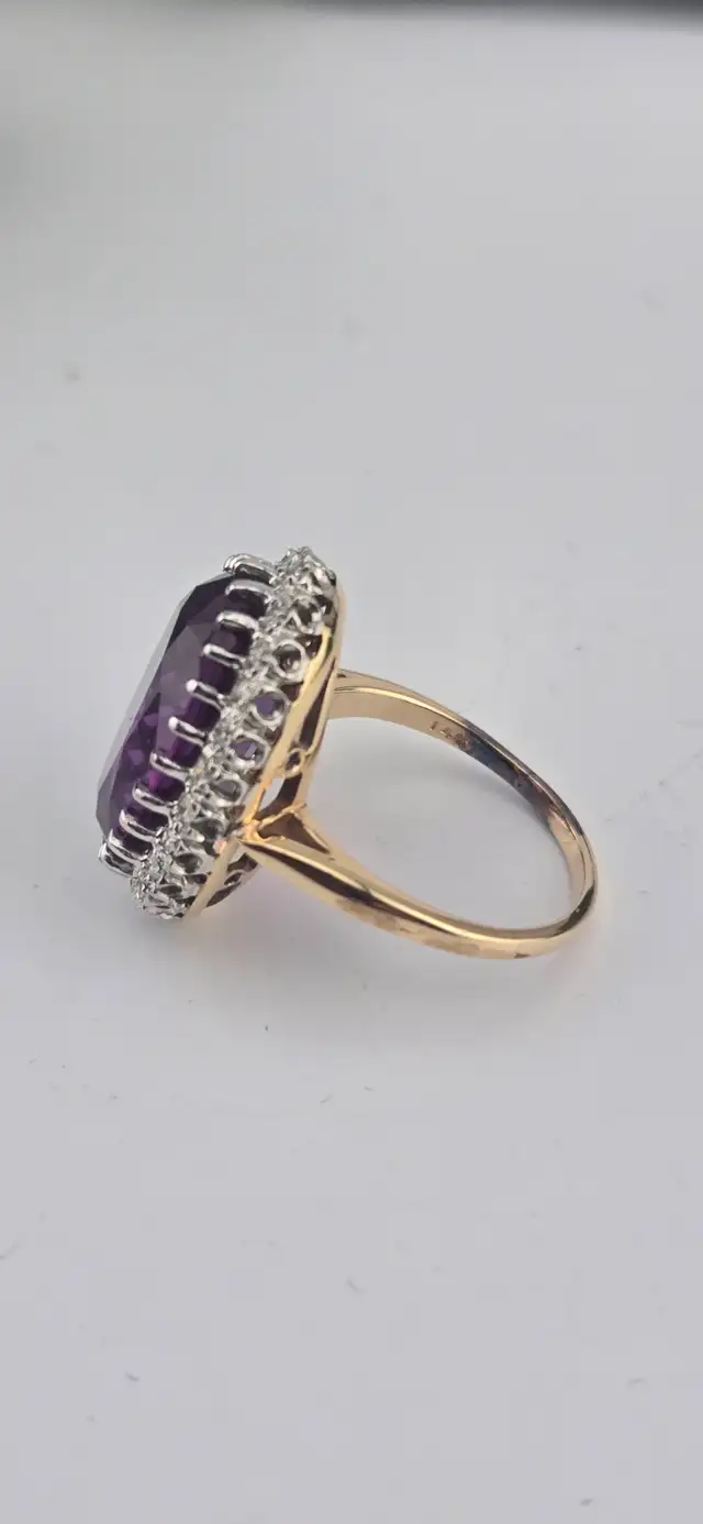 14KT Colour‐Change Sapphire Ring w/ Diamond Accents (#7496) - Photo 7