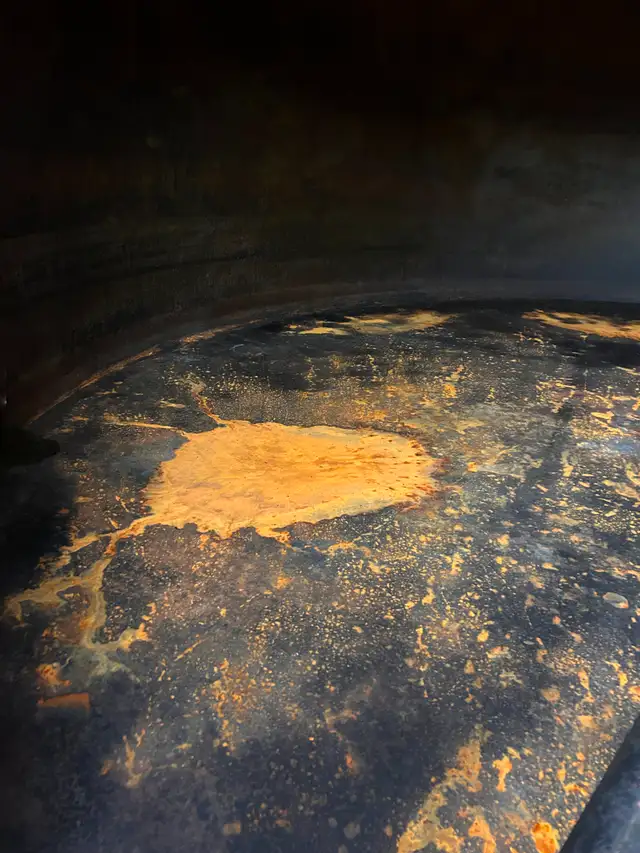 750 BBL Double-Walled Storage Tanks – Like New Interior - Photo 7