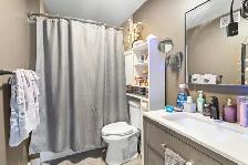 Well-built 1100sqft Bungalow just a short walk from the lake! - Photo 7
