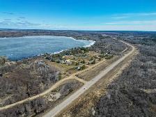 Well-built 1100sqft Bungalow just a short walk from the lake! - Photo 10