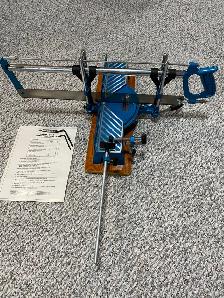 Mastercraft Metal Mitre Box with Backsaw 57-5600-8 - Photo 3