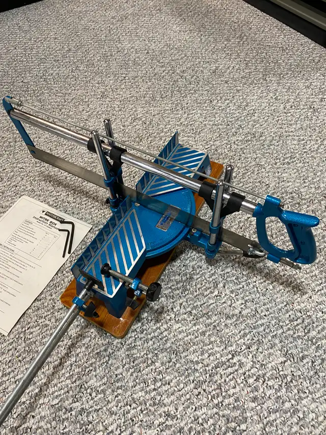 Mastercraft Metal Mitre Box with Backsaw 57-5600-8 - Photo 4