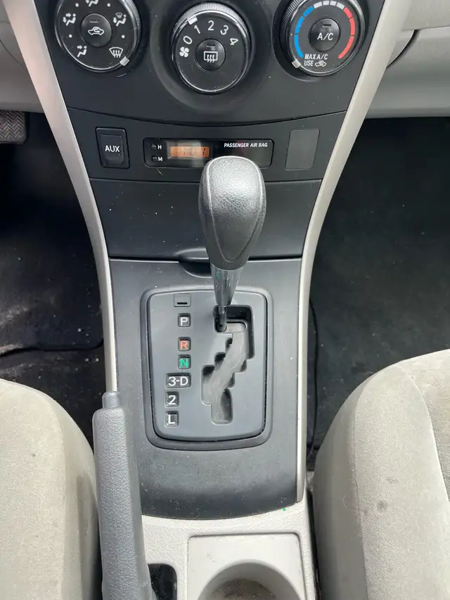 2010 Toyota Corolla CE - Photo 5