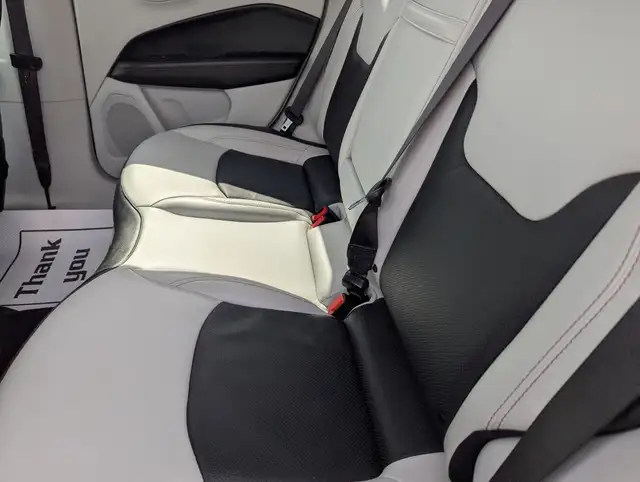 2020 Jeep Compass Limited WITH LEATHER! - Photo 7
