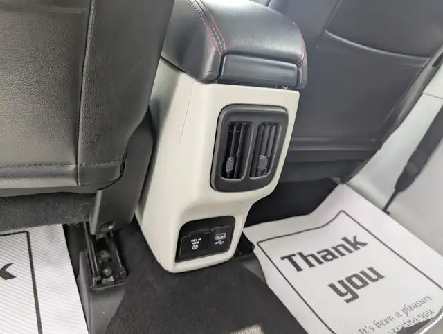 2020 Jeep Compass Limited WITH LEATHER! - Photo 8