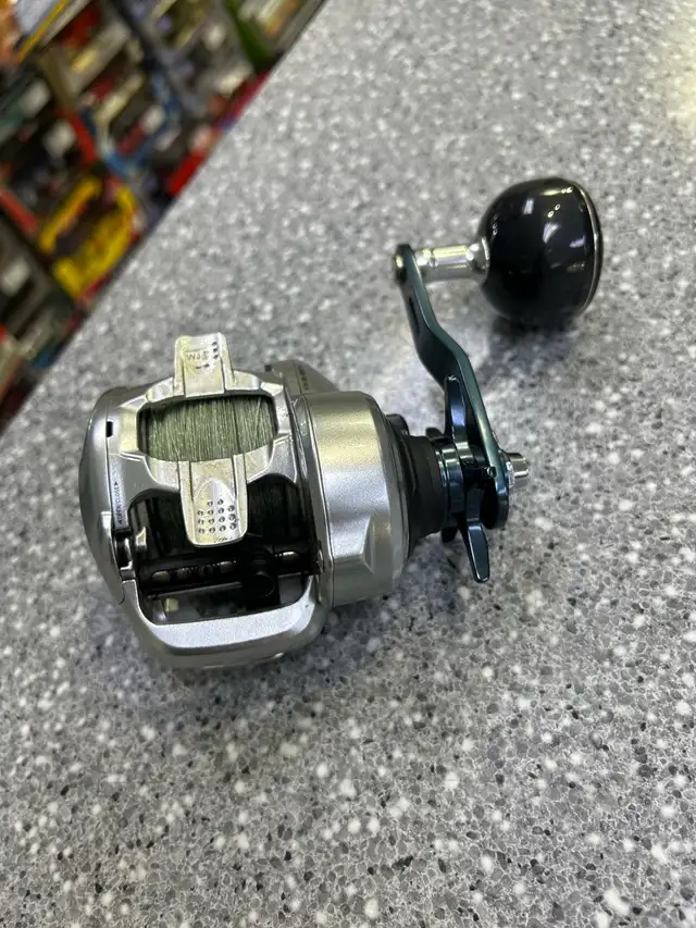 Shimano Tran X 400HG BaitCaster Reel Boxed - Photo 2