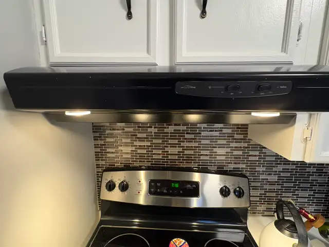 Nutone Allure 30" Range Hood - Photo 4