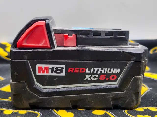 Milwaukee M18 XC 5 AH Battery Pack (#19166-2) - Photo 2