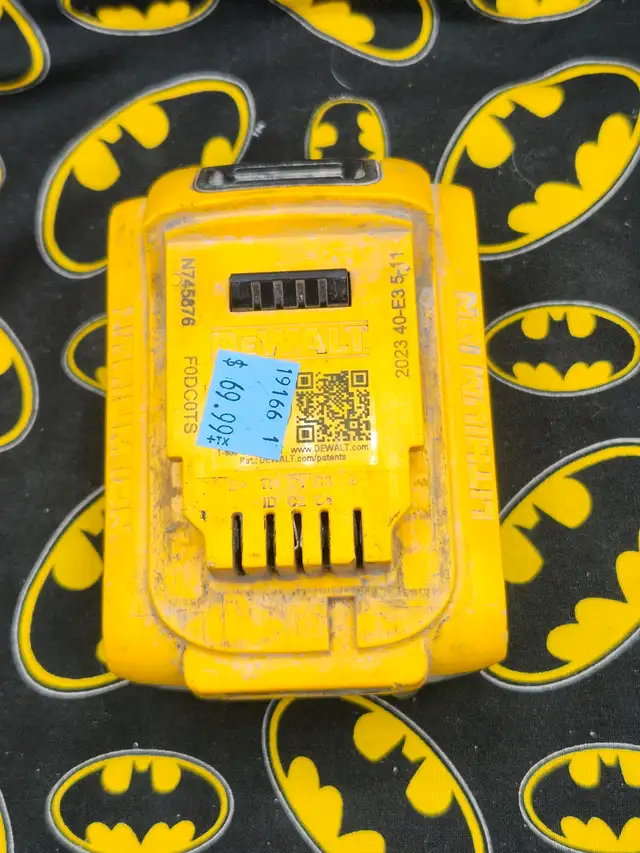 DeWalt 20v XR 5AH Battery Pack (#19166) - Photo 5