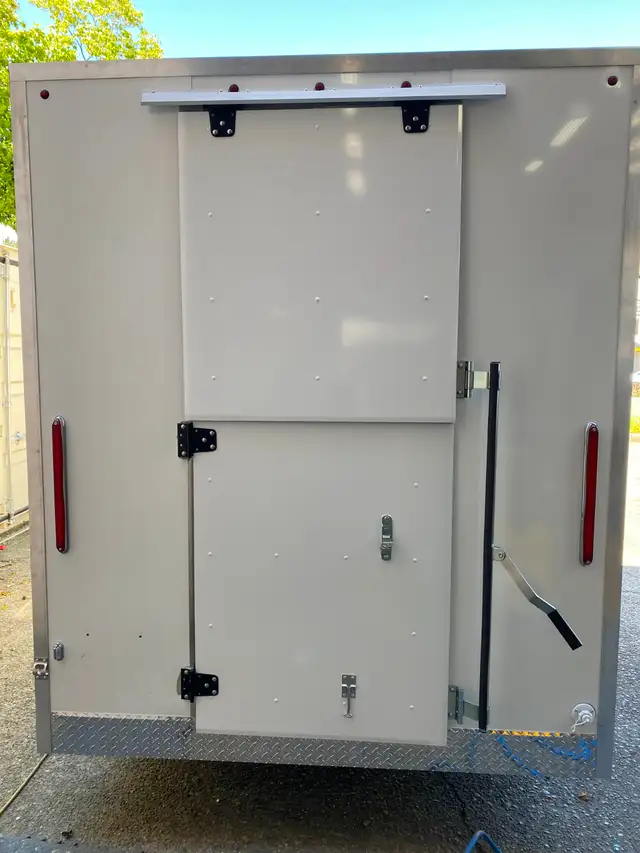 Food Trailer 10ft x 7ft - Photo 4