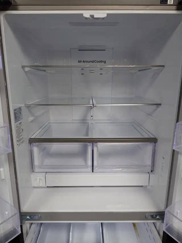 Samsung '33' Stainless Steel French Door Fridge on Sale‼️ - Photo 6