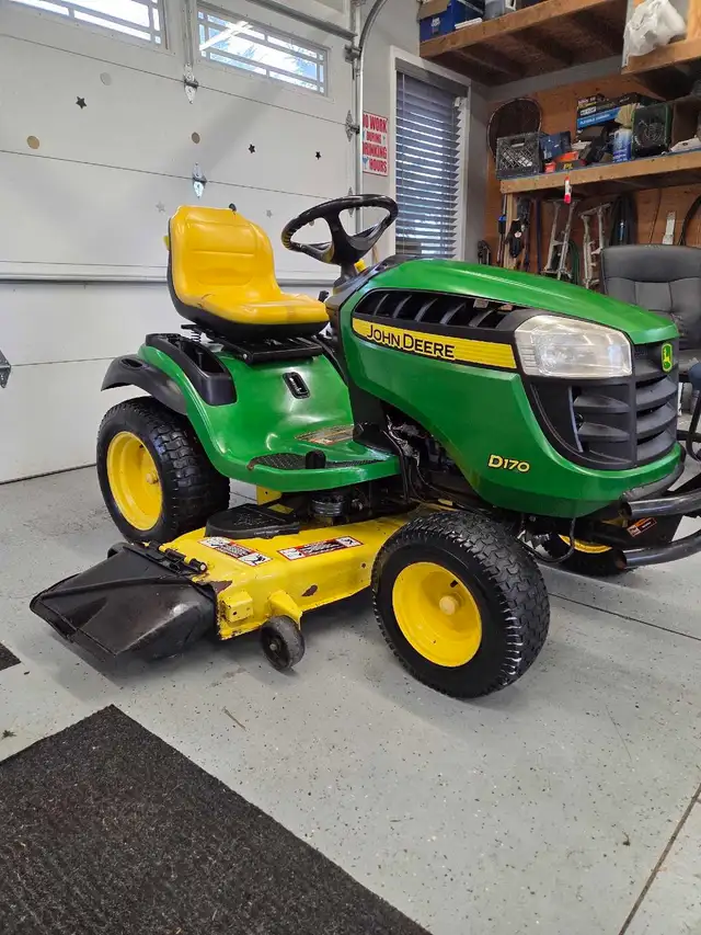 john deere d170 54' lawn tractor