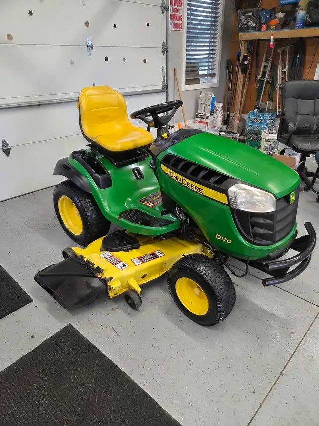 john deere d170 54' lawn tractor - Photo 2