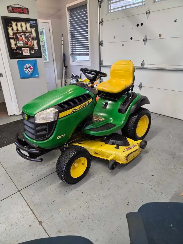 john deere d170 54' lawn tractor - Photo 4