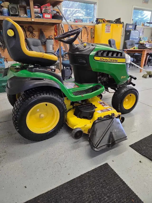john deere d170 54' lawn tractor - Photo 8