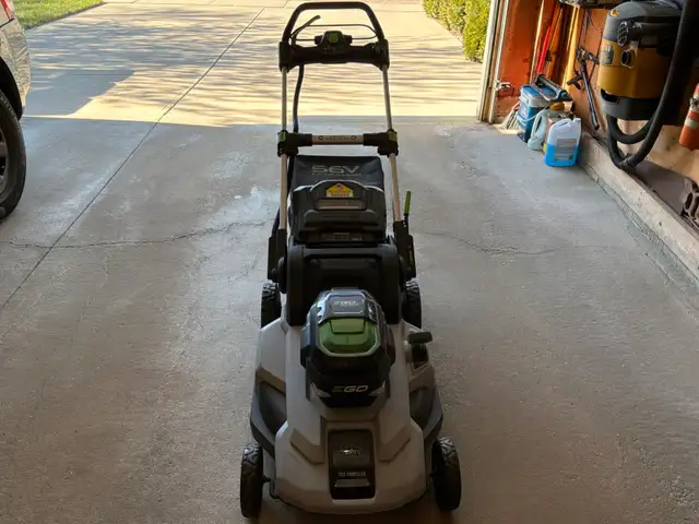 EGO 21 inch 56V self-propelled lawn mower - Photo 2