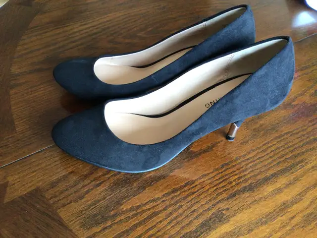 3" black heels - Photo 3