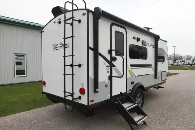 2022 Forest River Flagstaff E-Pro 19FBS - Photo 4