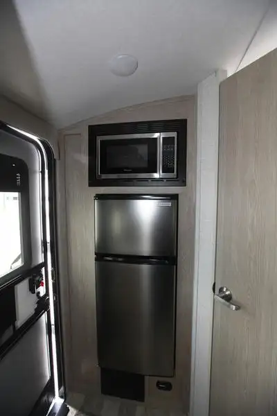 2022 Forest River Flagstaff E-Pro 19FBS - Photo 6