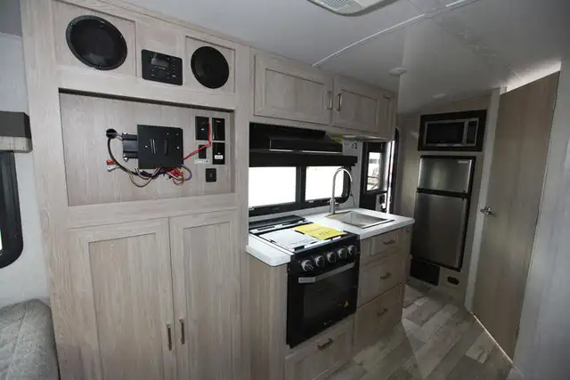 2022 Forest River Flagstaff E-Pro 19FBS - Photo 18