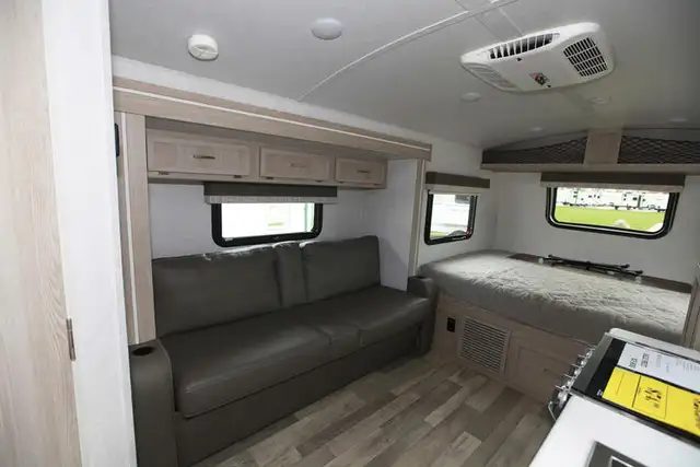 2022 Forest River Flagstaff E-Pro 19FBS - Photo 21
