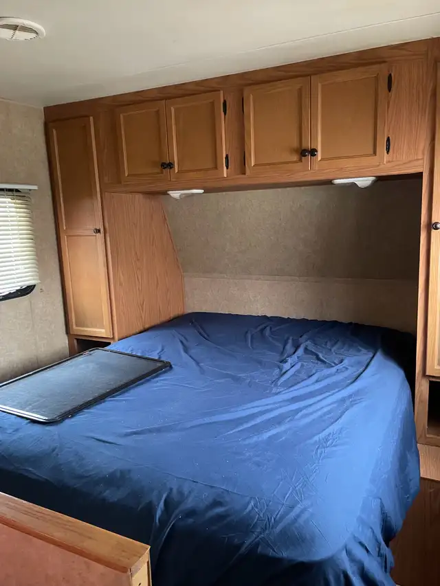Travel trailer - Photo 8
