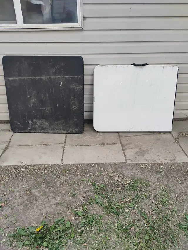 Folding Tables