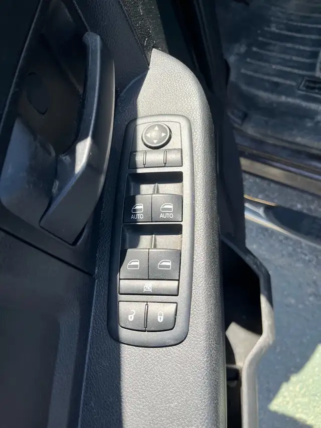 2016 Ram Double Cab 4x4 - Photo 6