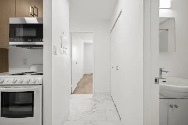 Renovated 1 Bedroom Apartment! Move In Ready! - Photo 6