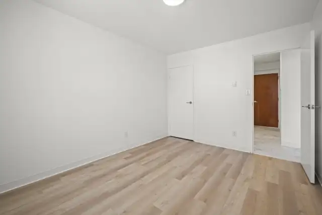 Renovated 1 Bedroom Apartment! Move In Ready! - Photo 7
