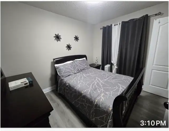 Furnished Room for Rent (Student Friendly.) - Photo 2
