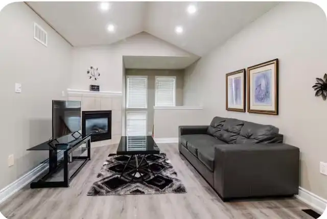 Furnished Room for Rent (Student Friendly.) - Photo 5