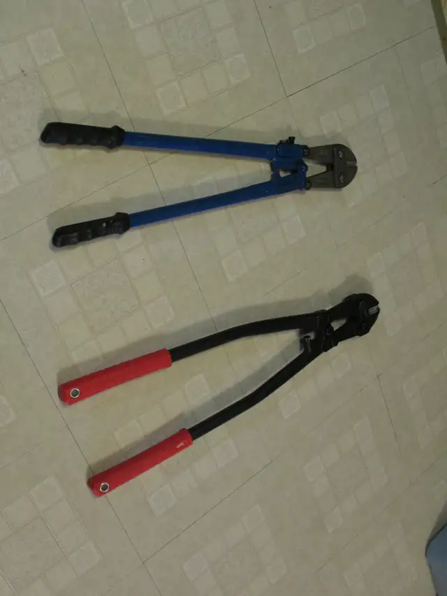 Two 24 inch Bolt Cutters - Photo 10