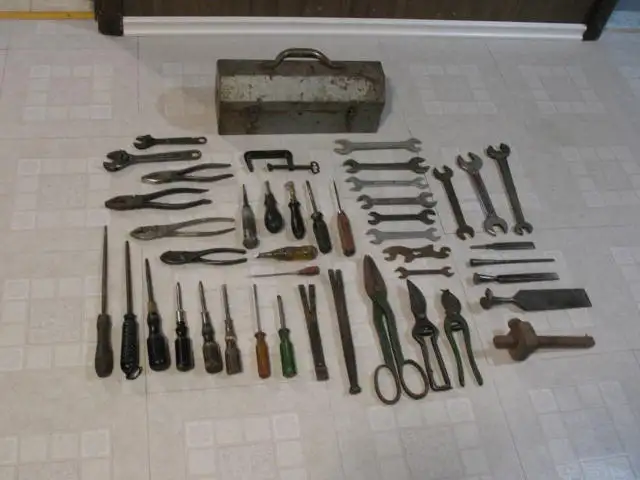 Vintage Metal Toolbox with 50 Vintage Hand Tools - Photo 2