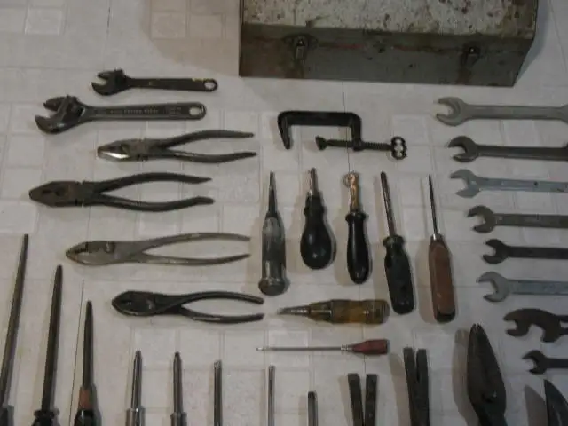 Vintage Metal Toolbox with 50 Vintage Hand Tools - Photo 4