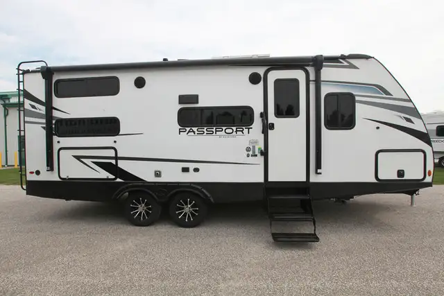 2022 Keystone Passport 221BH - Photo 5