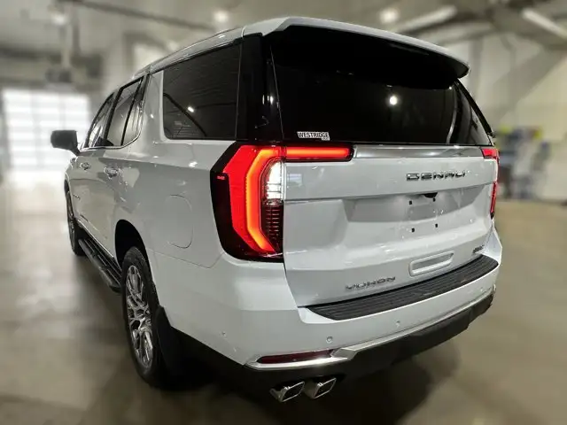 2026 GMC Yukon Denali - Photo 3