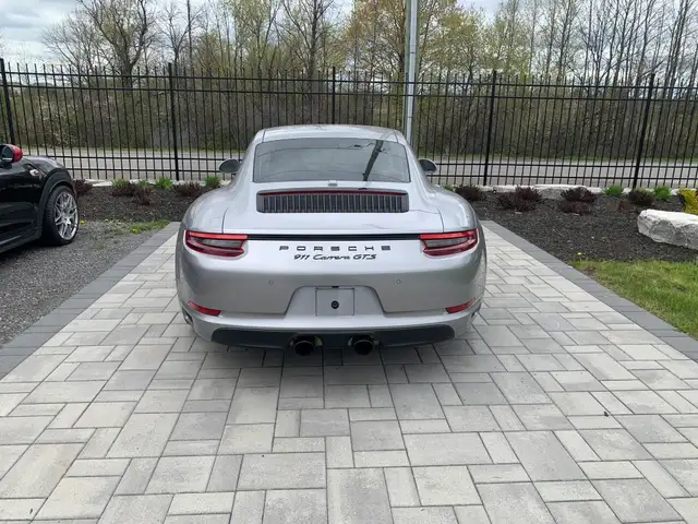 2017 Porsche 911 Carrera GTS - Photo 4