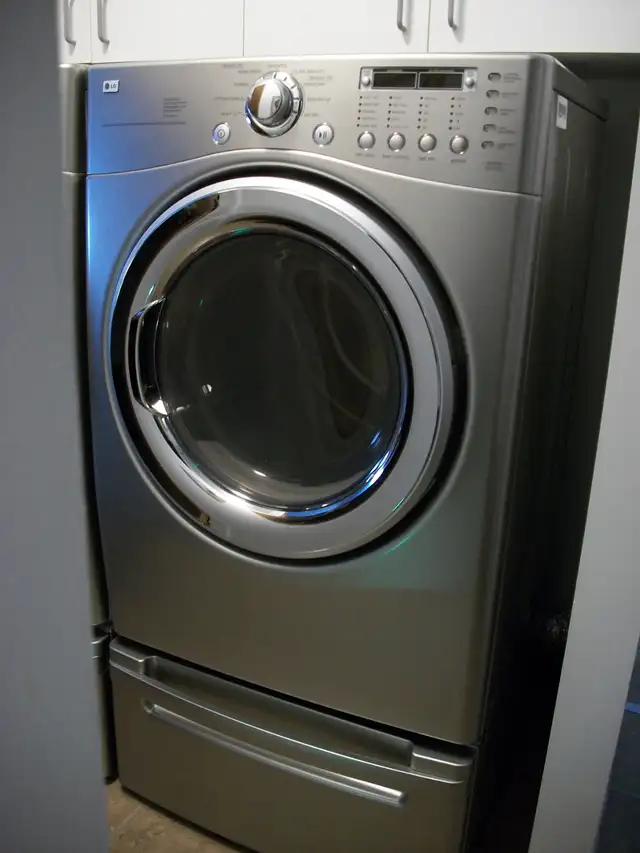 Ensemble laveuse sécheuse LG