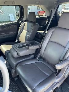 2020 Honda Odyssey EXL 8 passenger - Photo 4